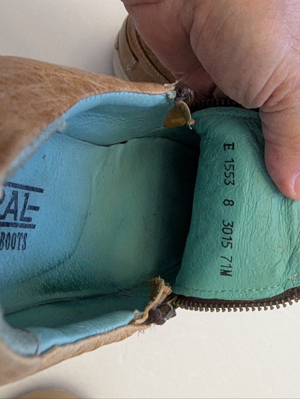 Corral Distressed Tan Winged Heart Peace Sign Embroidered Slip On shoe. - Picture 6 of 8